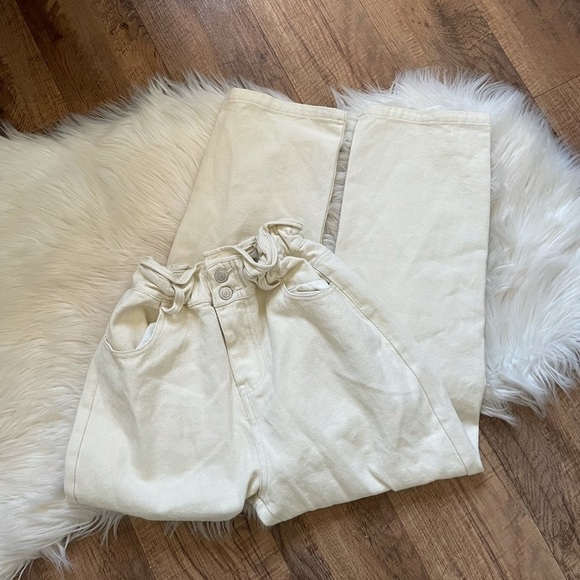 LULU’S Nothing Compares Ivory Paperbag Waist Straight Leg Jeans - Picture 3 of 5